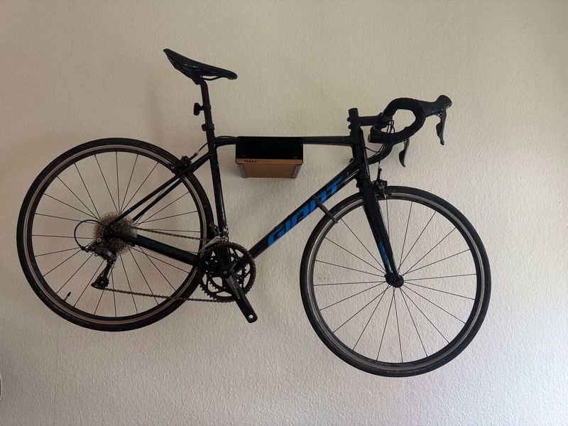 Used Giant Contend 3 2021 2021 Road & Gravel