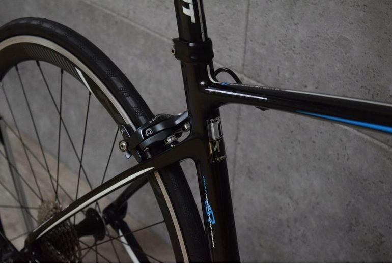 Gebrauchtes Giant Defy Advance 0 2014 Road & Gravel, Blau — Bild 7 von 9