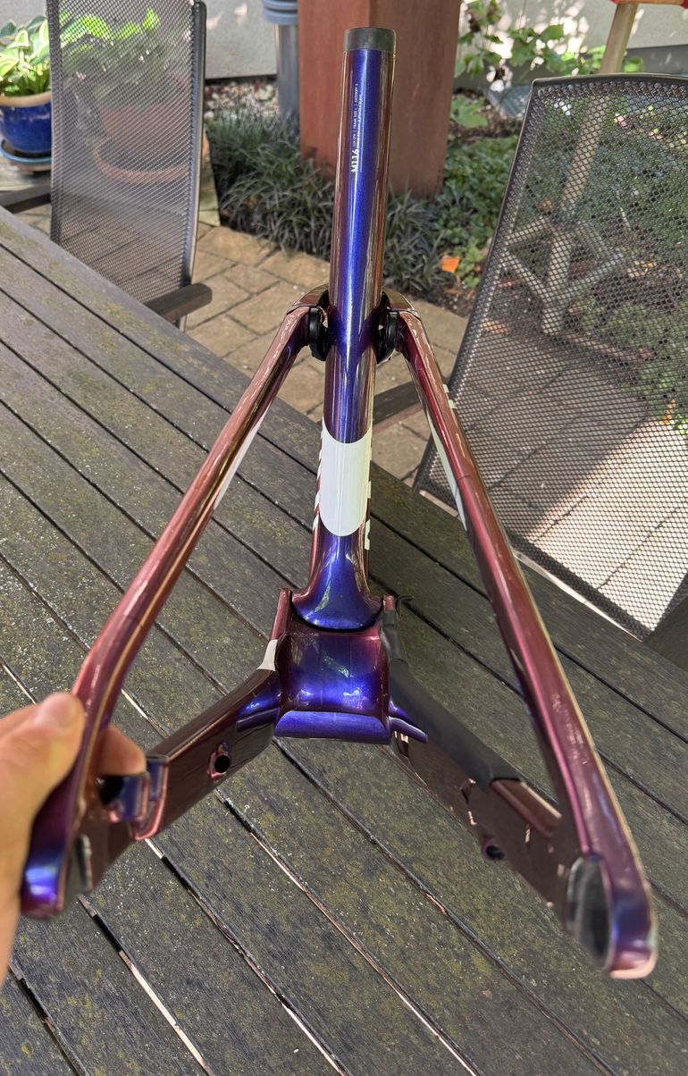 Brugt Canyon Lux World Cup CFR Frameset 2024 Mountainbike — billede 3 af 4