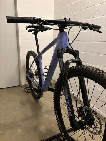 CUBE Reaction C:62 ONE 2026 2026 Mountainbike usato, Viola — immagine 2 di 17
