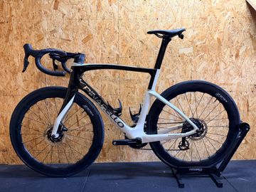 Brugt Pinarello F7 SRAM FORCE AXS 2023 2023 Road & Gravel — billede 2 af 17