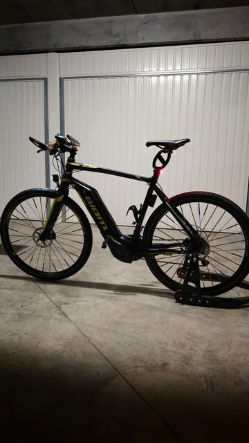 Gebrauchtes Giant FastRoad E+ 2018 Road & Gravel, Schwarz — Bild 3 von 10