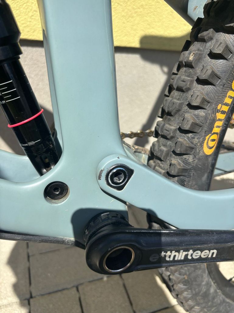Used Trek Slash 9.8 XT 2022 2022 Mountainbike, Light Gray, 29 — image 6 of 10