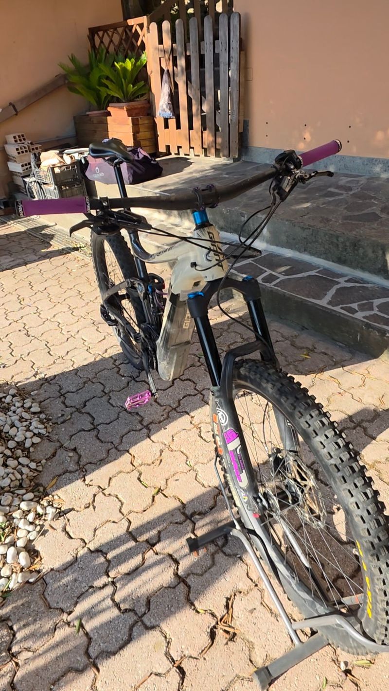 Used Giant Reign E+ 2 Pro Electric Bike 2020 2020 MTB