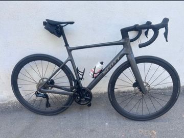 Scott Addict 30 2025 2025 Road & Gravel d'occasion — image 1 sur 9