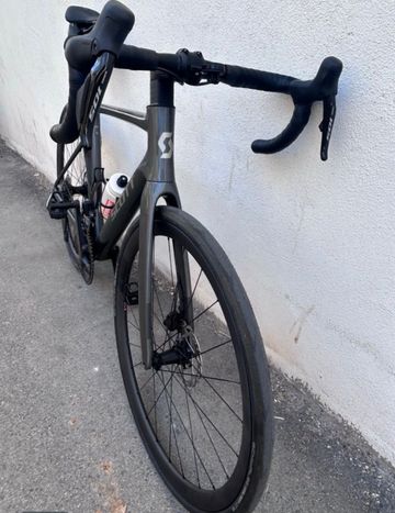 Scott Addict 30 2025 2025 Road & Gravel d'occasion — image 3 sur 9