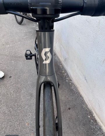 Scott Addict 30 2025 2025 Road & Gravel d'occasion — image 4 sur 9