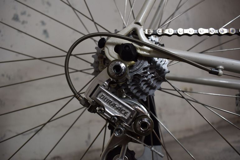 Used Raleigh Custom Shimano Dura Ace 1992 Road & Gravel, White — image 4 of 24