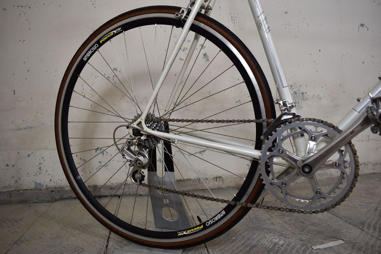 Used Raleigh Custom Shimano Dura Ace 1992 Road & Gravel, White — image 9 of 24