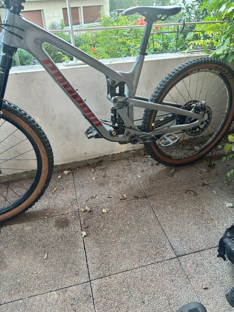 Używany Propain SPINDRIFT 4 CF 29 Performance 2023 2023 Mountainbike — zdjęcie 2 z 7