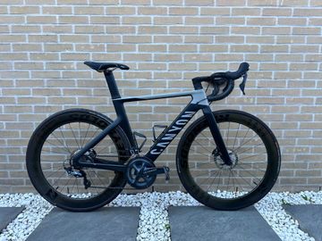 Canyon Aeroad CF SL 8 Disc 2021 2021 Road & Gravel usato, Grigio chiaro — immagine 1 di 8