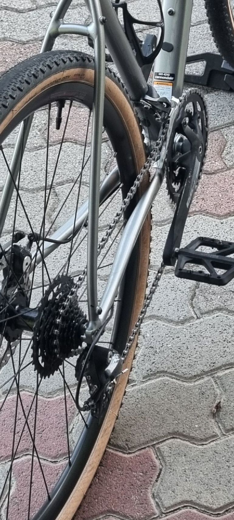 Gebrauchtes Cannondale Topstone 3 2024 2024 Road & Gravel, Hellgrau — Bild 4 von 5