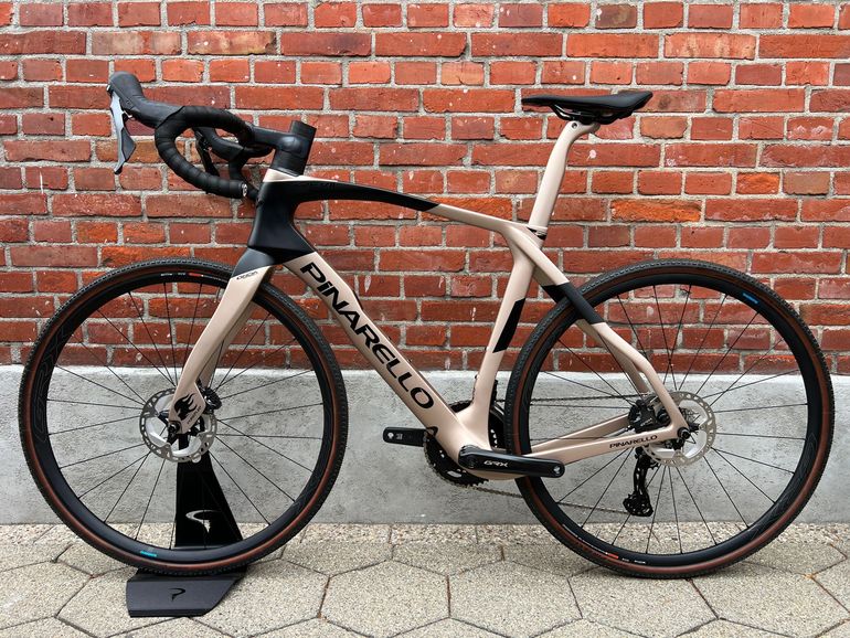 Used Pinarello Grevil Shimano GRX 2025 Road & Gravel, Light Gray — image 10 of 16