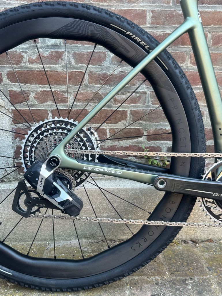 Used Enve Custom SRAM Red 2025 Road & Gravel, Green — image 4 of 9