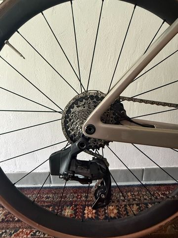 Używany Scott Addict RC 10 2022 2022 Road & Gravel — zdjęcie 12 z 16