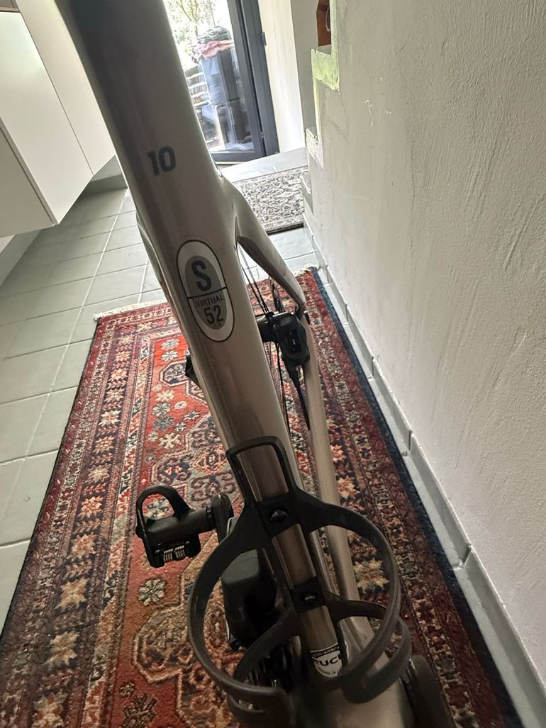 Używany Scott Addict RC 10 2022 2022 Road & Gravel — zdjęcie 6 z 16