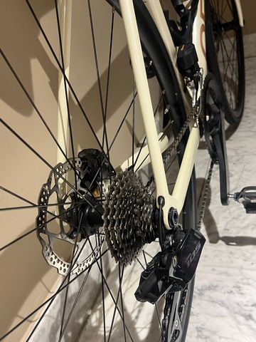 Używany Orbea Orca Shimano 105 Di2 2026 2026 Road & Gravel — zdjęcie 3 z 5
