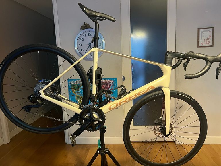 ORBEA ORCA 自転車 SHIMANO 105 クリンチャータイヤ ORBEA ORCA 自転車 SHIMANO 105 クリンチャータイヤ bike-product-