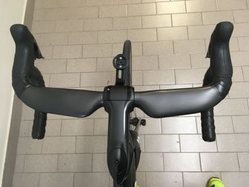 Used Specialized Venge SRAM Red eTap 2017 Road & Gravel, Black — image 3 of 6