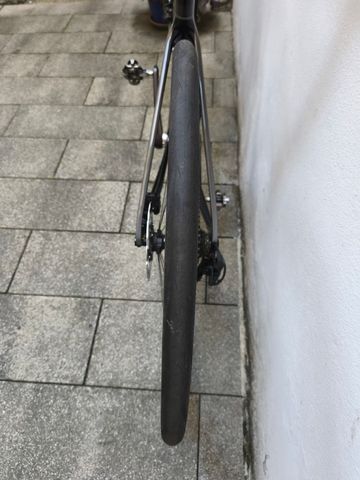 Używany Cannondale Synapse Carbon 3 L 2024 2024 Road & Gravel — zdjęcie 4 z 22