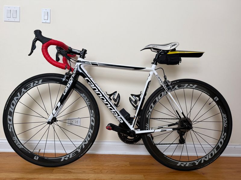 Used Cannondale 2014 Cannondale Supersix Evo Ultegra Di2 2014 Road & Gravel