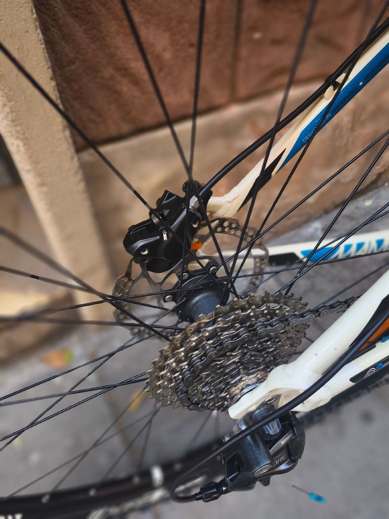Used Trek Mamba 2012 2012 Mountainbike, White, 29 — image 7 of 16