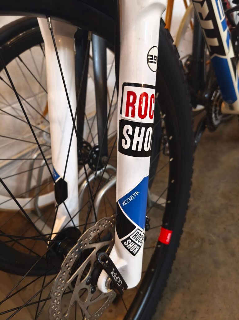 Used Trek Mamba 2012 2012 Mountainbike, White, 29 — image 16 of 16