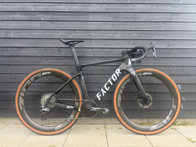 Used Factor Ostro SRAM Force eTap AXS 2023 Road & Gravel
