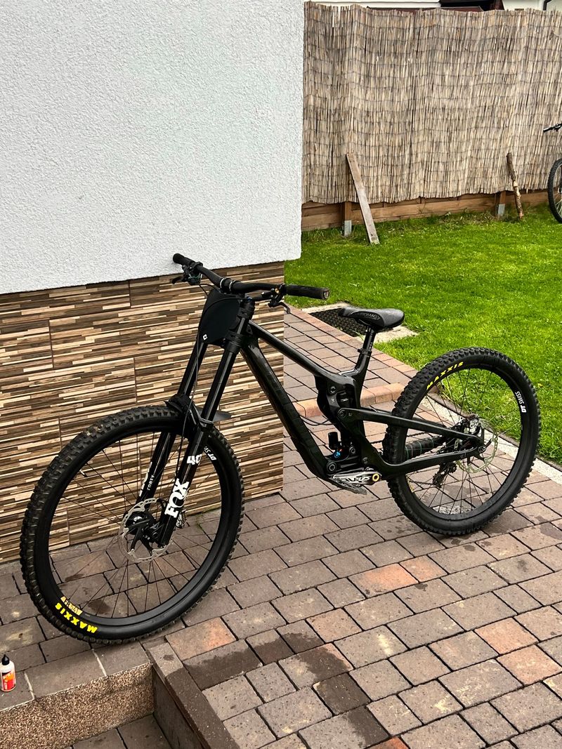 Tweedehands Propain RAGE 3 CF Mix Highend 2023 2023 MTB