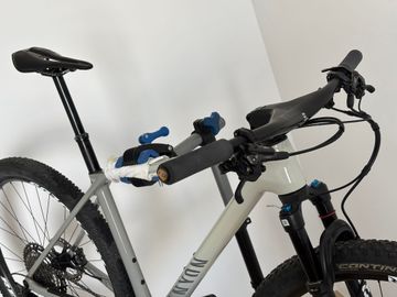 Used Canyon Exceed CF 7 2024 2024 Mountainbike, White, 29 — image 2 of 10