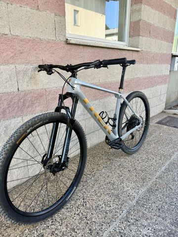 Gebrauchtes Trek Procaliber 9.6 2024 2024 Mountainbike, Hellgrau, 29 — Bild 3 von 6