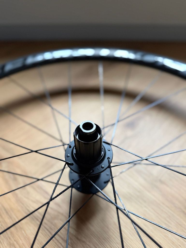 Brugt Trek Émonda SL 6 2024 2024 Road & Gravel — billede 9 af 11