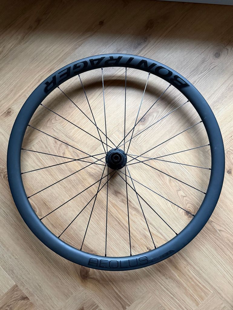 Brugt Trek Émonda SL 6 2024 2024 Road & Gravel — billede 8 af 11