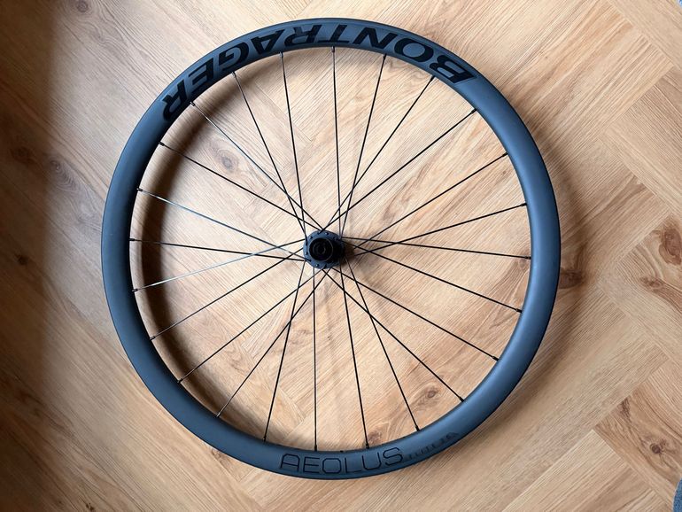 Brugt Trek Émonda SL 6 2024 2024 Road & Gravel — billede 10 af 11