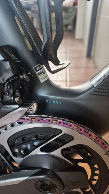 Použité Scott Foil RC Pro Custom SRAM Red eTap AXS 2024 Road & Gravel — obrázek 6 z 6