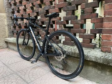 Giant Revolt Advanced 3 2022 2022 Road & Gravel d'occasion — image 3 sur 18