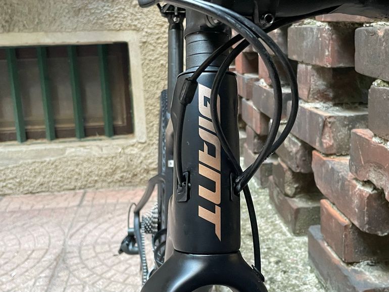 Giant Revolt Advanced 3 2022 2022 Road & Gravel d'occasion — image 14 sur 18