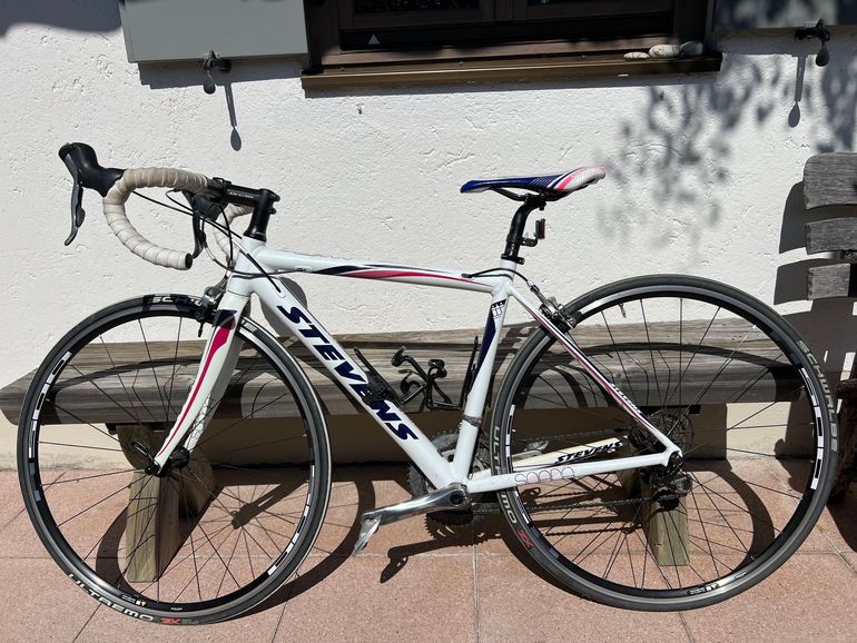 Used Stevens Soana 2015 Road & Gravel, White — image 3 of 3