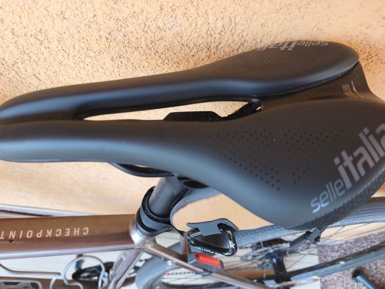 Trek checkpoint ALR5 gen3 Alr 5 Gen3 2026 Road & Gravel usato, Grigio chiaro — immagine 5 di 14