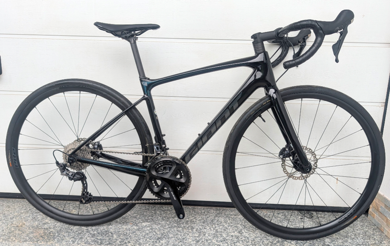 Used Giant Defy Advanced 1 2022 2022 Road & Gravel