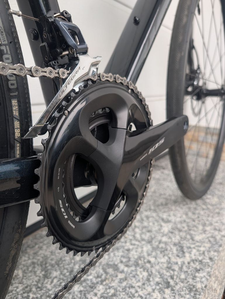 Giant Defy Advanced 1 2022 2022 Road & Gravel de segunda mano, Negro — imagen 5 de 13