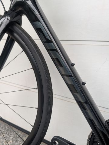 Giant Defy Advanced 1 2022 2022 Road & Gravel de segunda mano, Negro — imagen 9 de 13