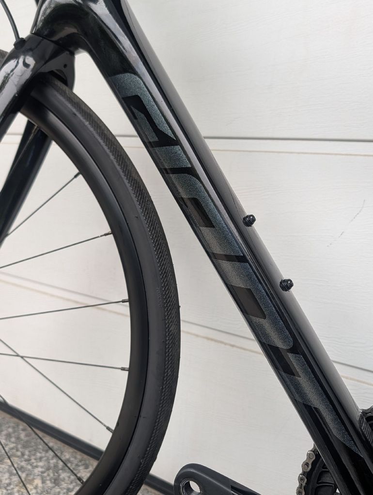 Giant Defy Advanced 1 2022 2022 Road & Gravel de segunda mano, Negro — imagen 9 de 13