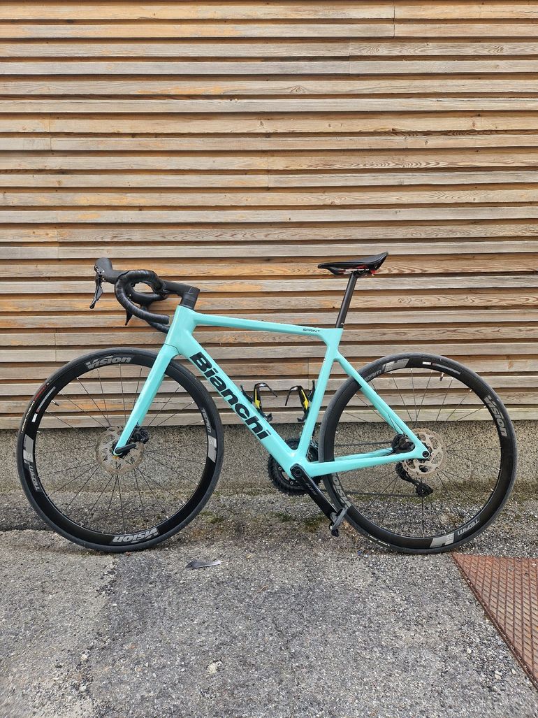 Używany Bianchi Sprint 105 2024 2024 Road & Gravel — zdjęcie 2 z 5