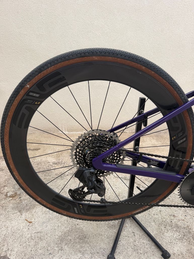 BMC Kaius 01 THREE 2024 Road & Gravel d'occasion — image 11 sur 13