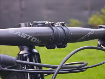 Orbea OIZ M-PRO 2023 2023 Mountainbike usato, Nero — immagine 11 di 13