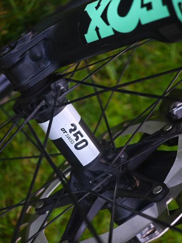 Orbea OIZ M-PRO 2023 2023 Mountainbike usato, Nero — immagine 10 di 13