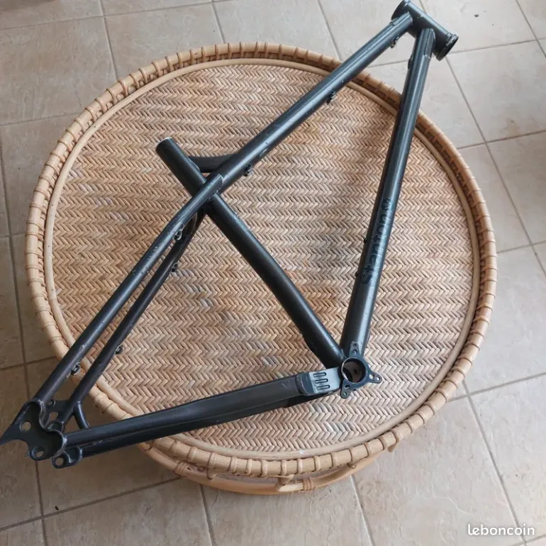 Used Stanton Switch9er 631 Elite 2021 Frameset 2021 Mountainbike, Black, 29 — image 2 of 7