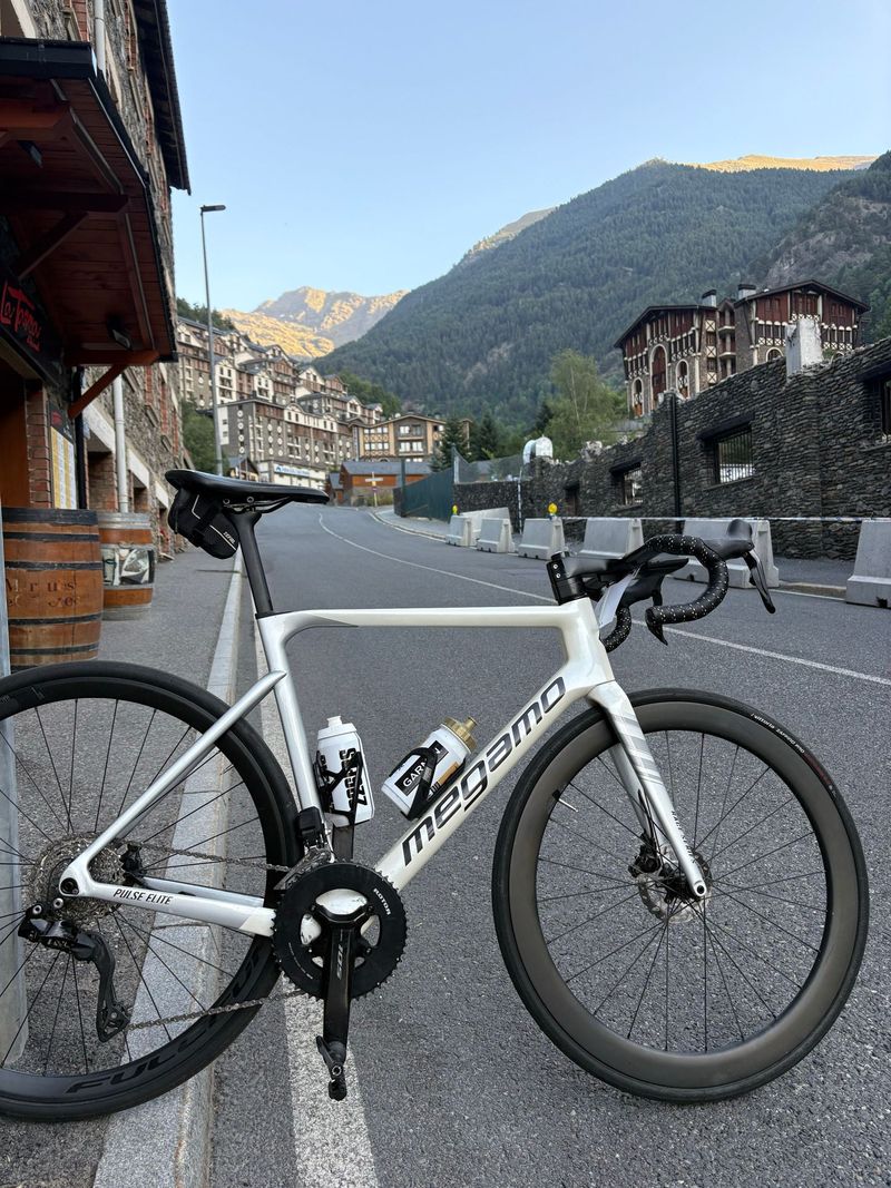 Used Megamo PULSE ELITE 15 SH12 2024 2024 Road & Gravel
