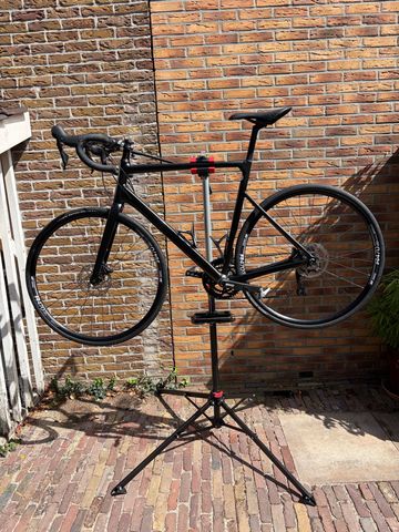 Used Cannondale Caad Shimano 105 2023 Road & Gravel, Black — image 1 of 22